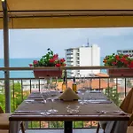 Golden Park Otel 4*