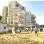 Хотел Golden Park 4*
