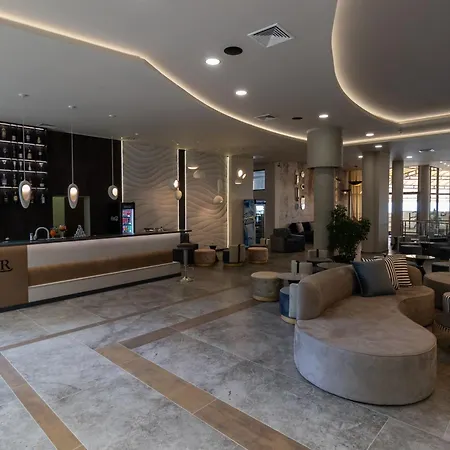 Golden Park Hotel 4*