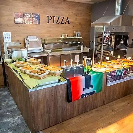 Golden Park 4*