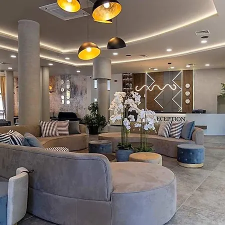 Golden Park 4* Aranyhomok