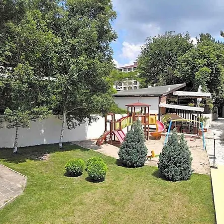 Golden Park Hotel 4*