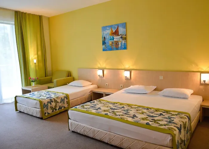 Golden Park Hotel 4*